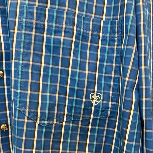 Ariat Blue Casual Button Down Shirt Relaxed Fit - Picture 2 of 5